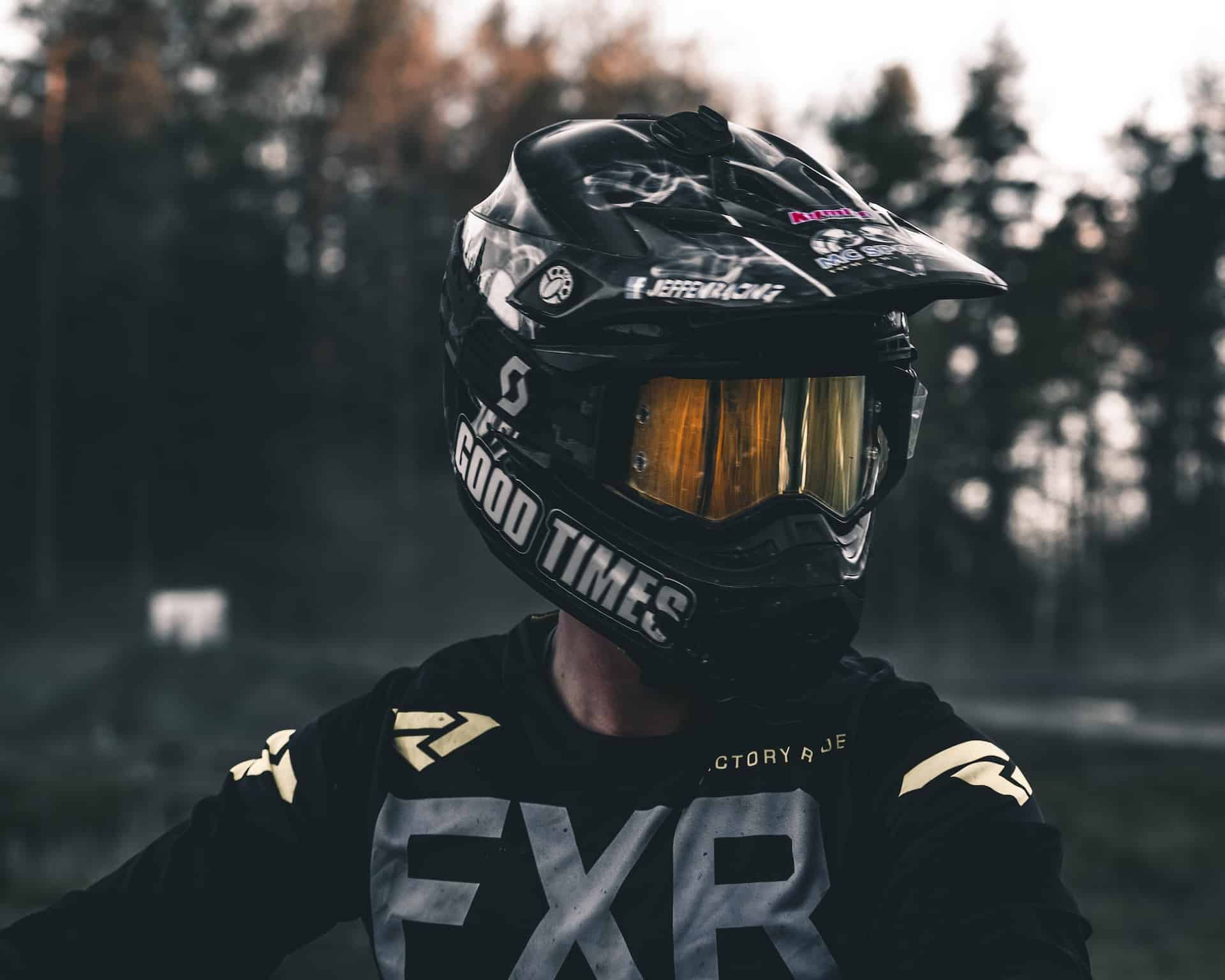 Conseils pour reconnaître un casque motocross homologué - Quad Obsession